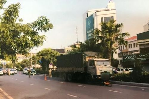 Tìm người biết vụ tai nạn làm một phụ nữ đi xe đạp tử vong ở Quảng Ninh