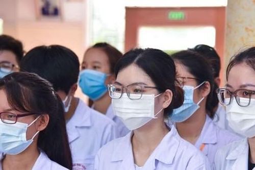 Những trường đại học nào tuyển sinh ngành Y không có môn Sinh?