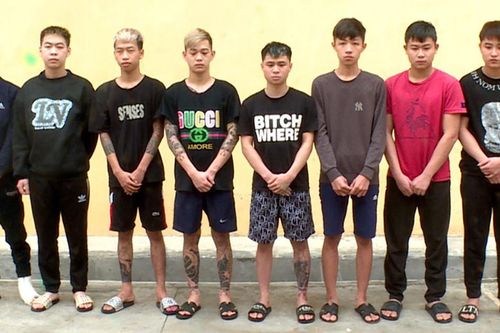 Khởi tố nhóm đối tượng mang theo hung khí gây rối trật tự công cộng