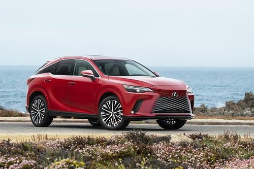 Lexus RX thế hệ thứ 5 chính thức có mặt tại thị trường Việt Nam