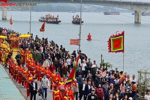 Khai hội đền Cửa Ông năm 2023