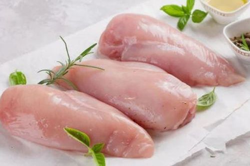 Thịt gà trắng tốt hơn thịt gà sẫm màu, đâu mới là câu trả lời chính xác nhất?