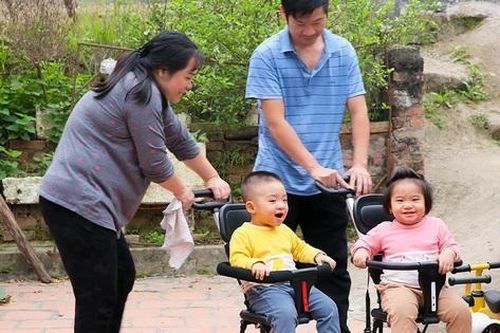 11 năm hiếm muộn, 3 lần thất bại, cặp đôi sinh đủ nếp đủ tẻ nhờ gói hỗ trợ IVF của Bệnh viện Đức Phúc