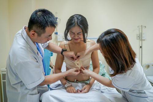 Điều gì khiến ngành thẩm mỹ, hiếm muộn Việt Nam thu hút Việt kiều?