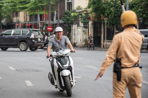 CSGT có được rút chìa khóa xe của người vi phạm?