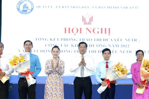 Nhân rộng các gương điển hình tiên tiến trong phong trào thi đua yêu nước