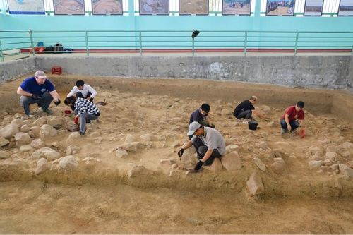 Chiêm ngưỡng bộ rìu đá 80 vạn năm ở Việt Nam