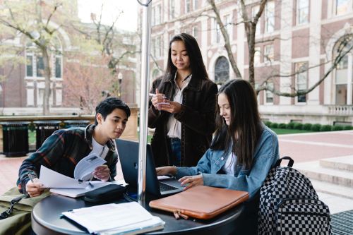 Bí kíp học ngoại ngữ nhanh và trôi chảy khi du học