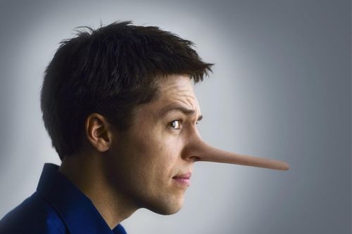 Lý do bất ngờ khiến người chồng liên tục nói dối vợ