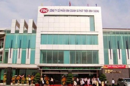 Vì sao có hàng trăm tỷ đồng tiền mặt, nhưng Becamex TDC vẫn xin... khất nợ vài chục tỷ lãi trái phiếu?