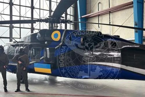 'Diều hâu đen' UH-60 Black Hawk của Mỹ lần đầu xuất hiện ở Ukraine