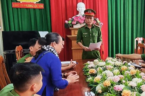 Khởi tố người thường xuyên đến cơ quan nhà nước gây rối