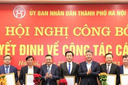 Hà Nội thay đổi, điều động hàng loạt lãnh đạo chủ chốt