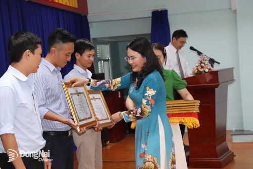 Xây dựng nền tảng chuyển đổi số trong giáo dục nghề nghiệp