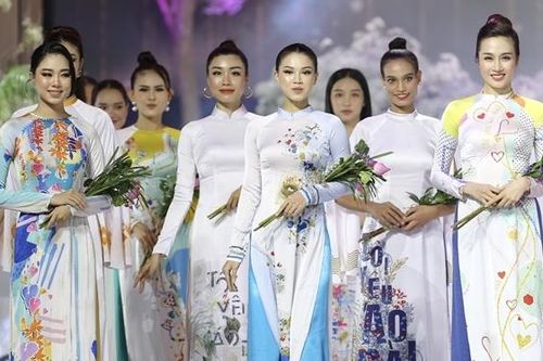 Tôi yêu áo dài Việt Nam