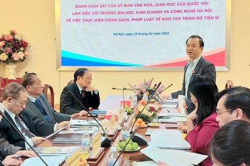 Nên quy định cụ thể về nghiên cứu khoa học của nghiên cứu sinh