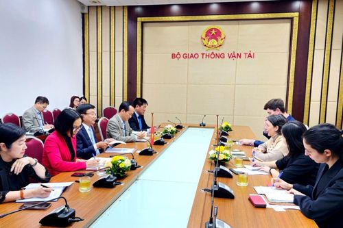 Tây Ban Nha muốn đầu tư phát triển đường sắt cao tốc tại Việt Nam