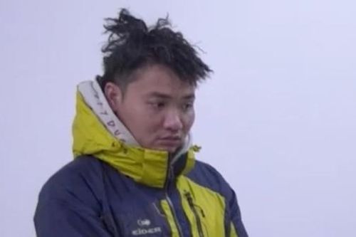 Khởi tố Tuấn Saker tội tàng trữ ma túy trái phép