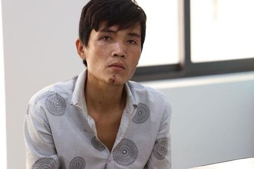 Ngáo đá trộm xe, hung hăng chống trả cảnh sát