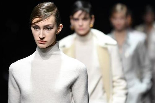 Fendi giới thiệu BST Thu Đông tại Milan