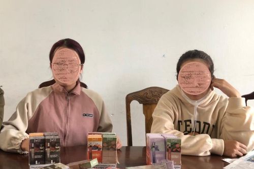'Đầu độc' trẻ em