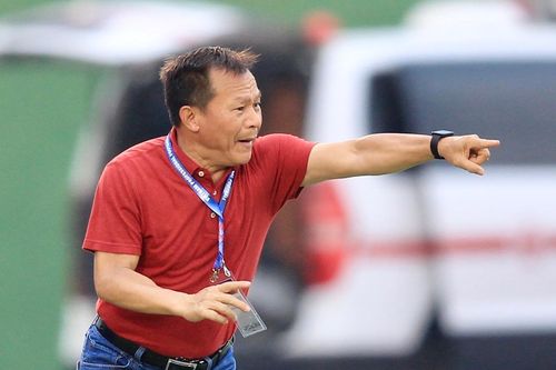 Trợ lý cũ của HLV Park Hang Seo mất việc sau 4 vòng V-League 2023