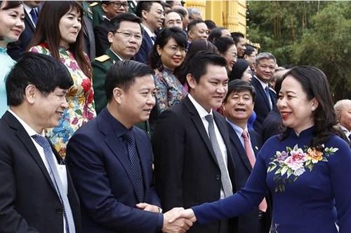 Tri ân các thầy thuốc