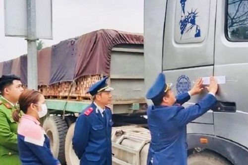 Xử lý lái xe không chấp hành tải trọng sau 24 giờ tại Hải Dương