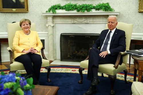 Ông Biden đã nhận những món quà gì trong năm đầu nhiệm kỳ?