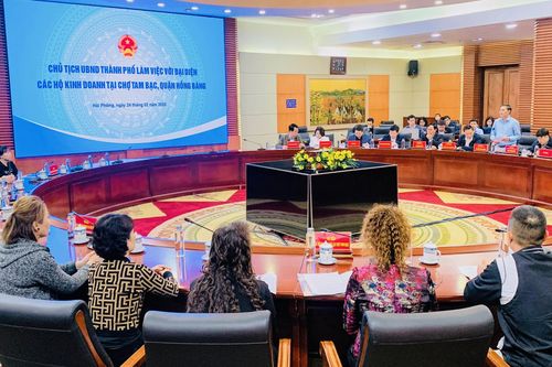 Chủ tịch thành phố Hải Phòng đối thoại với các hộ kinh doanh chợ Tam Bạc