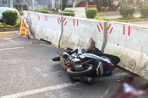 Đắk Lắk: Tông vào rào chắn thi công đường giao thông, thanh niên tử vong tại chỗ