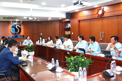 Tổng công ty Cấp nước Sài Gòn và Cục Phát triển Doanh nghiệp Singapore hợp tác nâng cao chất lượng nước