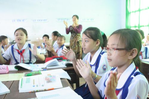 Nhanh chóng khắc phục tình trạng thiếu giáo viên ở Cà Mau