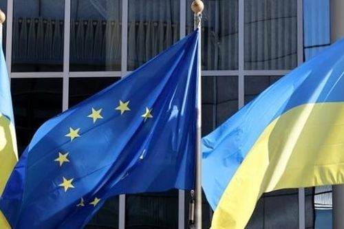 Đức nói một điều cần thiết ở Ukraine; G7, IMF sắp hỗ trợ tài chính cho Kiev? Anh gia hạn miễn giảm thuế