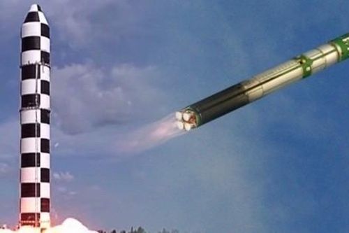 Tổng thống Nga Putin tuyên bố sẽ triển khai tên lửa hạt nhân Sarmat