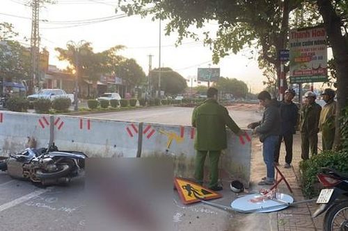 Tông vào barie chắn công trình, nam thanh niên tử vong tại chỗ