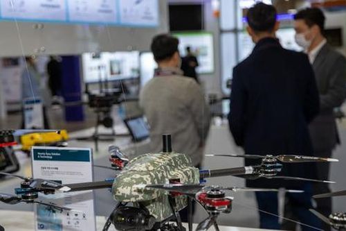 Hàng trăm máy bay không người lái quy tụ tại The Drone Show Korea 2023