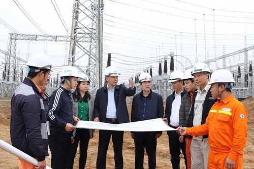 Chặng đường nước rút dự án Trạm biến áp 500kV Lào Cai và các đường dây 220kV đấu nối