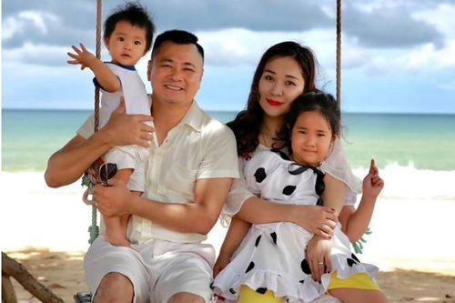 Cuộc sống viên mãn bên vợ trẻ đẹp của NSND Tự Long ở tuổi ngũ tuần
