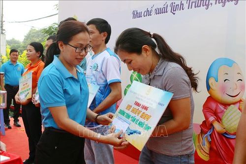 Hơn 6.100 tỉ đồng chăm lo đoàn viên, người lao động dịp Tết Quý Mão