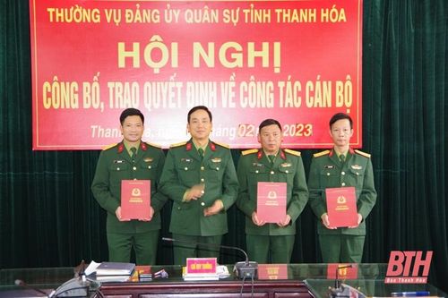Đảng ủy Quân sự tỉnh công bố, trao quyết định về công tác cán bộ