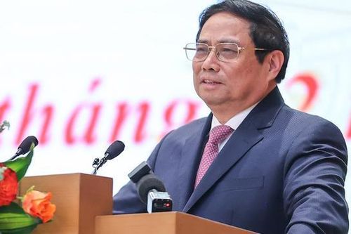 Thủ tướng: Giải quyết dứt điểm việc thiếu thuốc, không để người bệnh phải mua ngoài