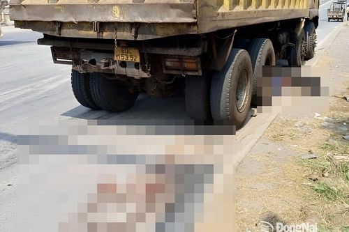 Bị cuốn vào gầm xe ben, người đàn ông tử vong tại chỗ