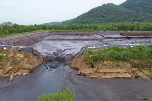 Thanh tra, xử lý nghiêm các KCN, làng nghề nếu vi phạm về xử lý chất thải