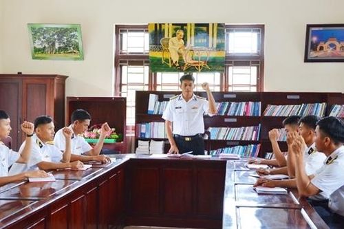Thiêng liêng lễ kết nạp Đảng ở Trường Sa (bài 1)