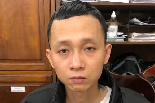 Bắt đối tượng truy nã đặc biệt nguy hiểm cố thủ bằng 'hàng nóng'