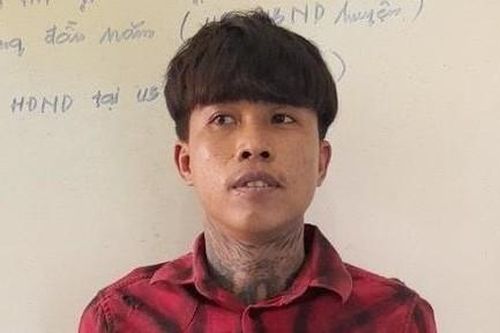 Đối tượng bị truy nã đặc biệt về hai tội danh ra đầu thú