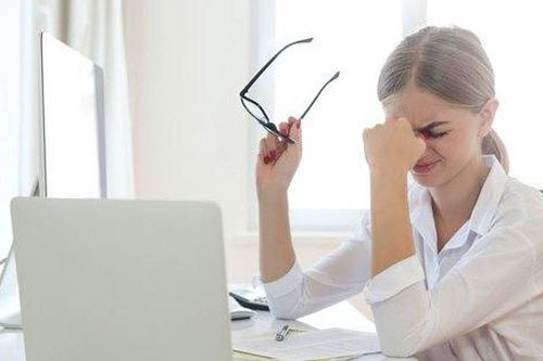 7 bài tập giảm đau nhức, mỏi mắt do nhìn lâu vào một điểm