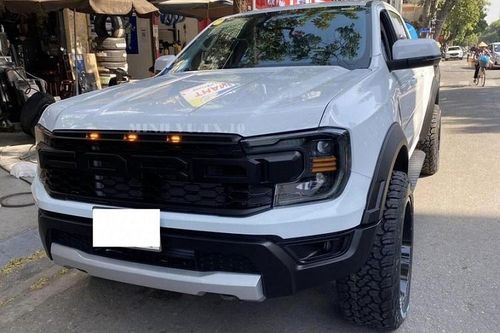 Dân chơi Việt vẫn độ Ford Ranger 2023, dù đăng kiểm đang 'cực khét'