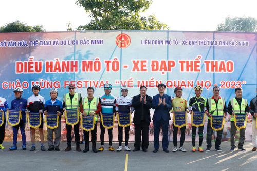 Diễu hành mô tô, xe đạp chào mừng festival 'Về miền Quan họ - 2023'